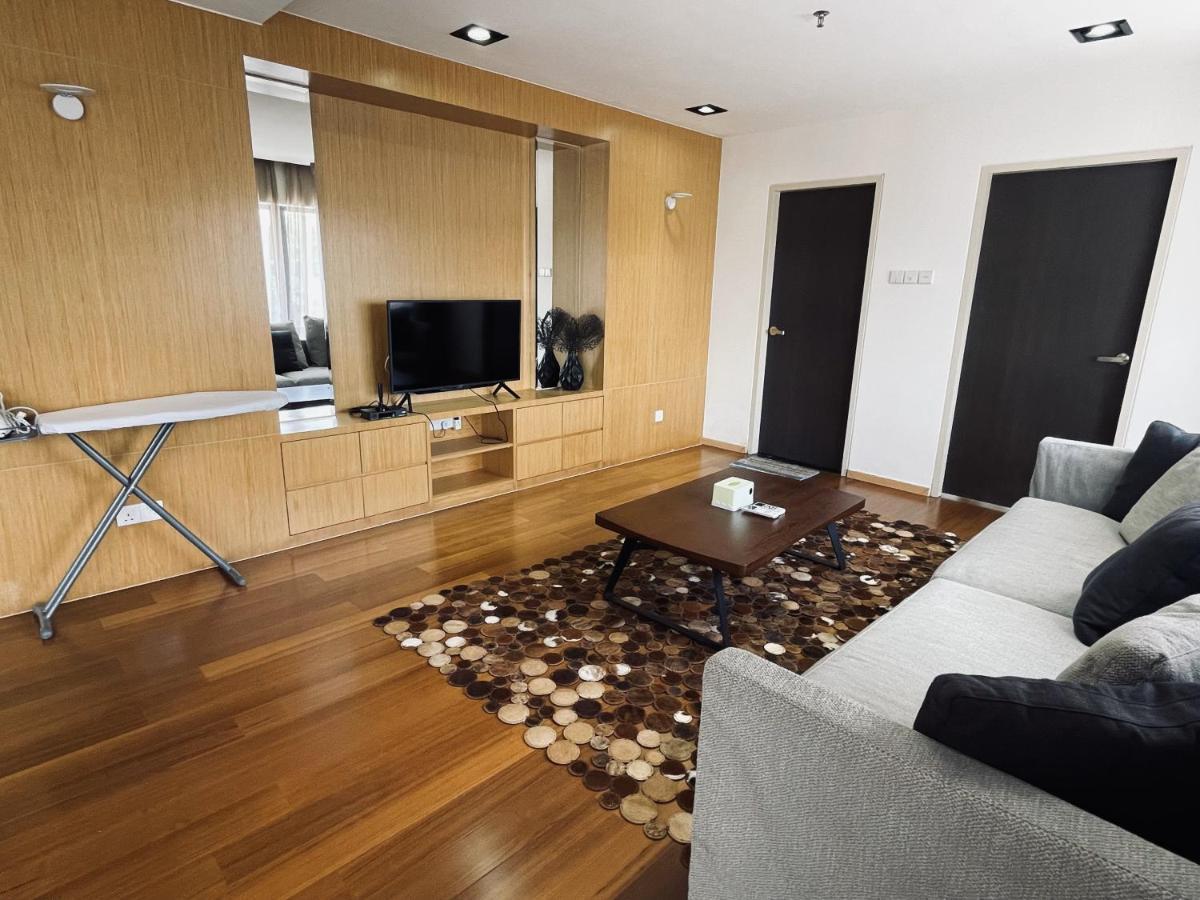 Homestay B.suites 21