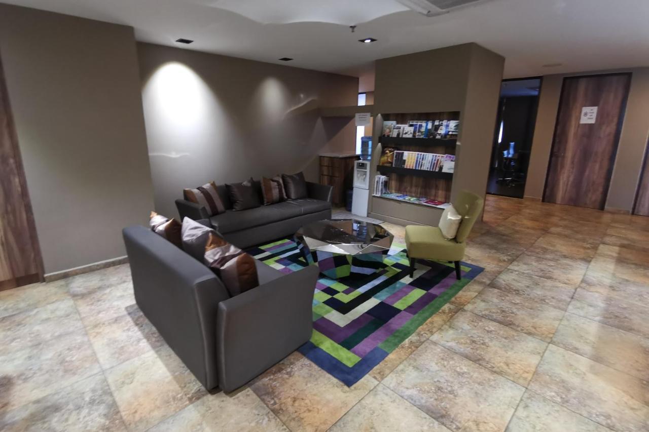 B.suites 21 Homestay